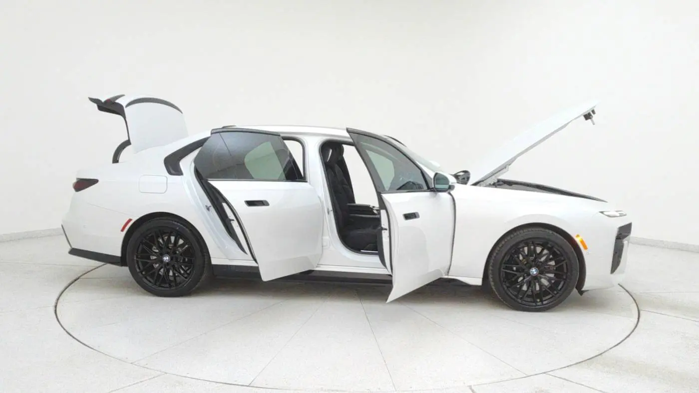 2023 BMW i7 WBY53EJ06PCN77812