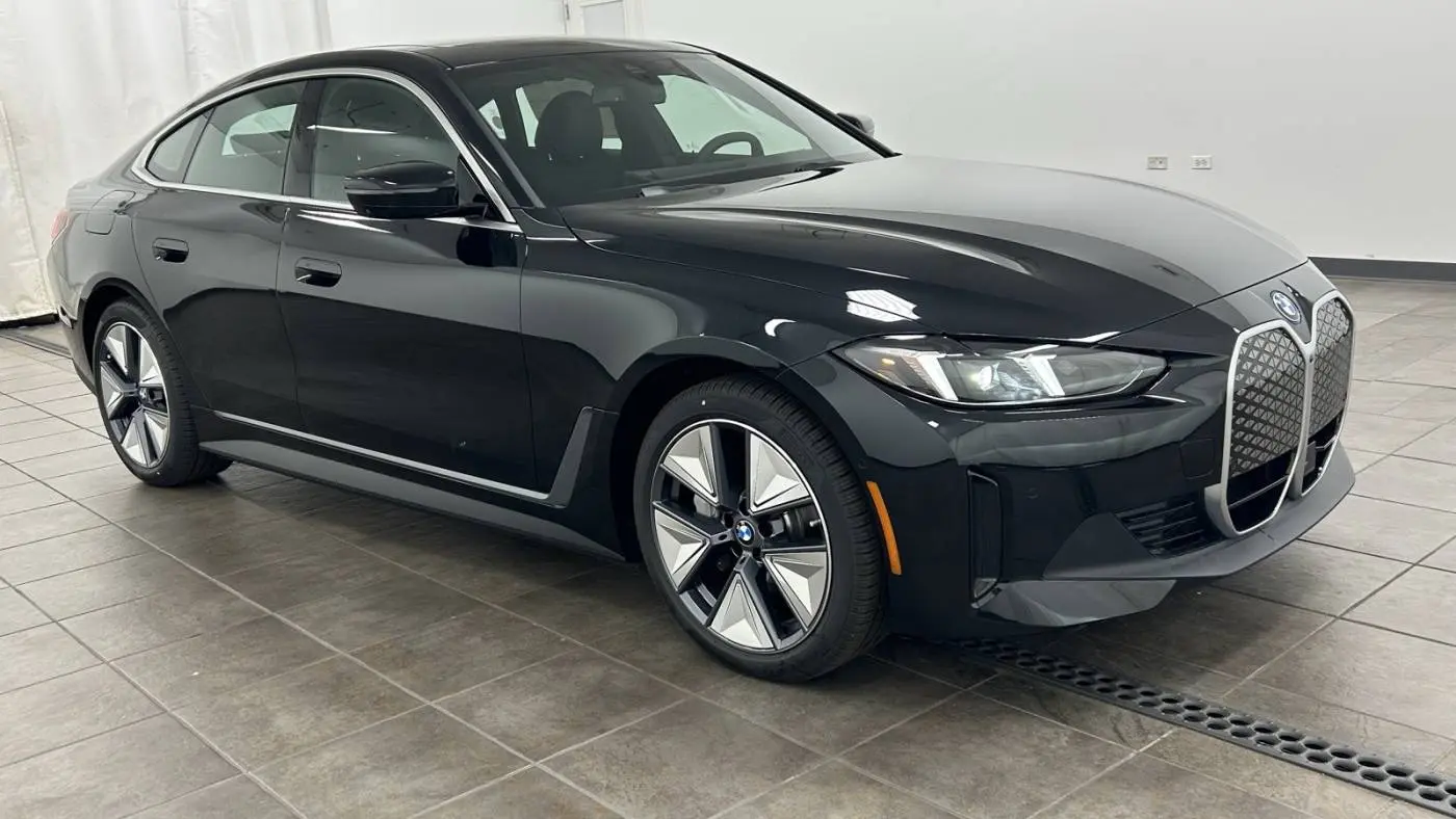 2025 BMW i4 WBY43HD03SFU80759