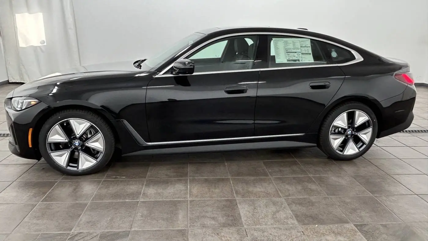 2025 BMW i4 WBY43HD03SFU80759