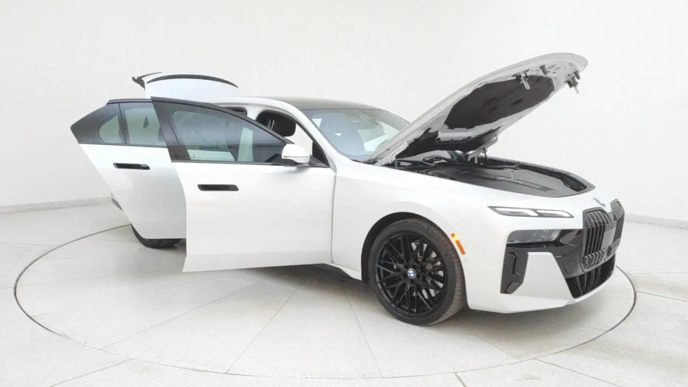 2023 BMW i7 WBY53EJ06PCN77812