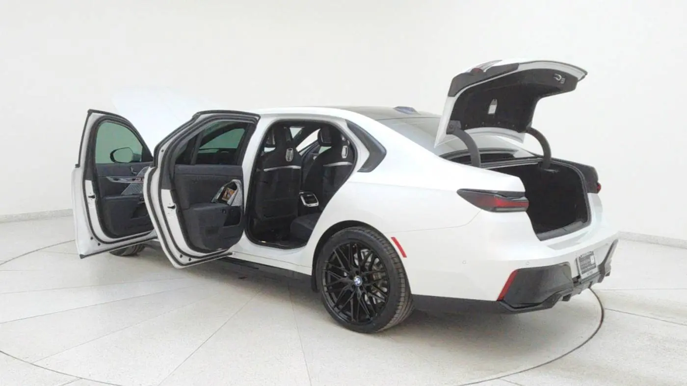 2023 BMW i7 WBY53EJ06PCN77812