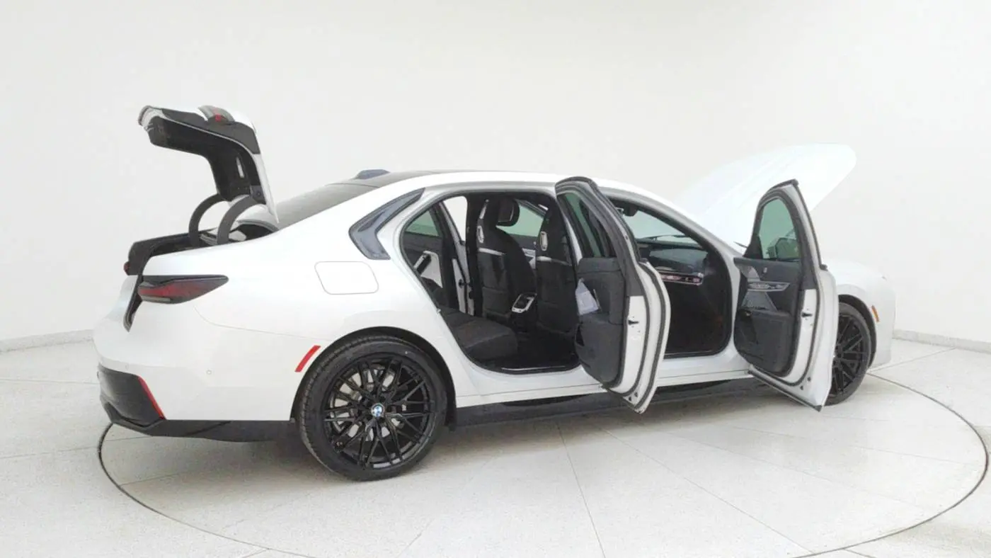 2023 BMW i7 WBY53EJ06PCN77812