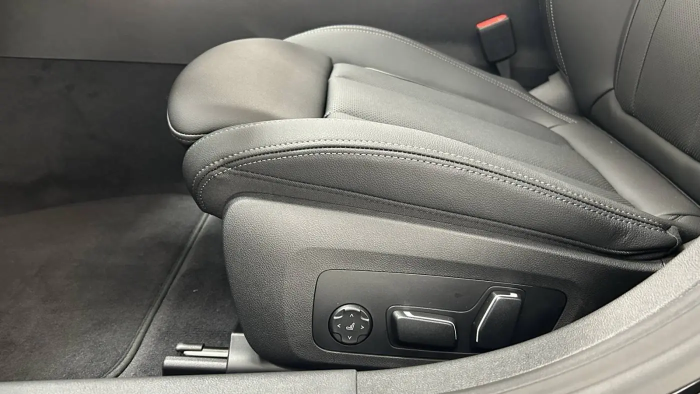 2025 BMW i4 WBY43HD03SFU80759
