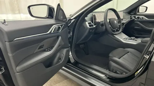 2025 BMW i4 WBY43HD03SFU80759