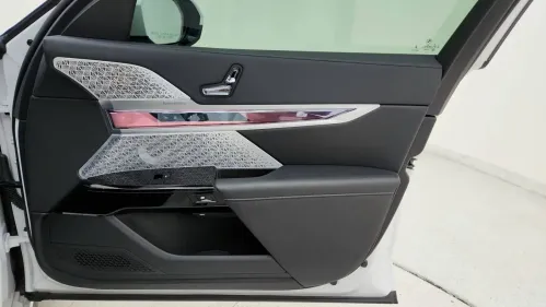 2023 BMW i7 WBY53EJ06PCN77812