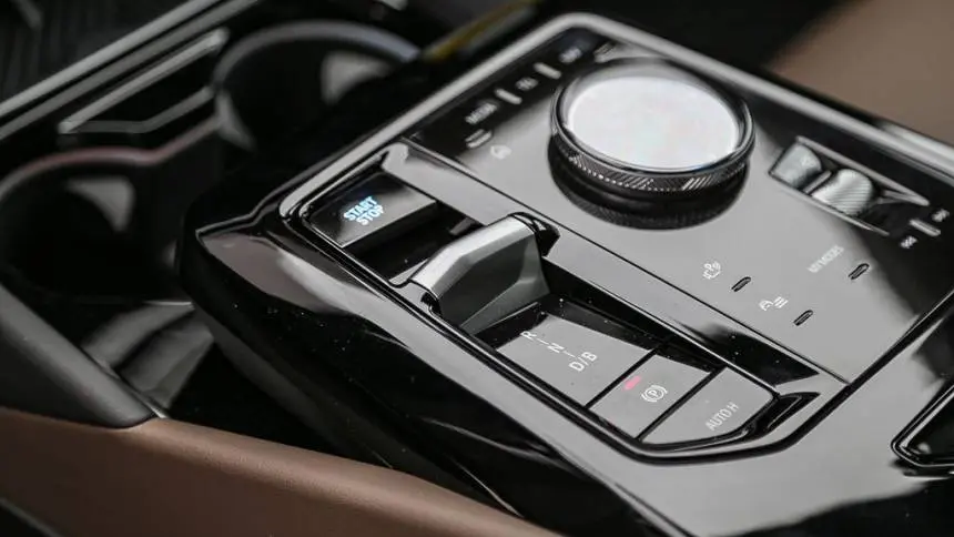 2025 BMW i5 WBY33FK04SCU77504
