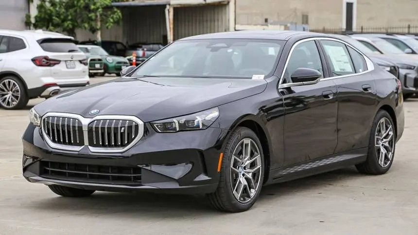 2025 BMW i5 WBY33FK04SCU77504
