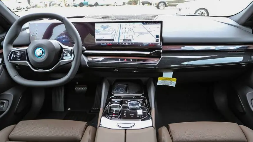 2025 BMW i5 WBY33FK04SCU77504