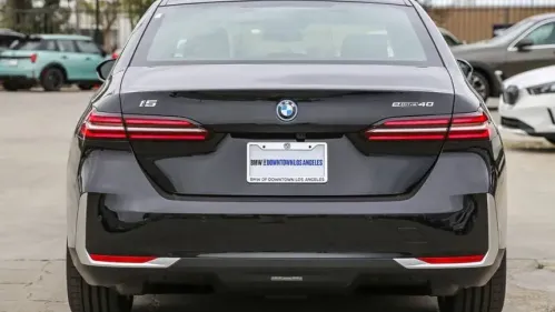 2025 BMW i5 WBY33FK04SCU77504