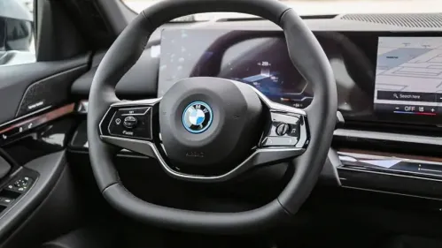 2025 BMW i5 WBY33FK04SCU77504