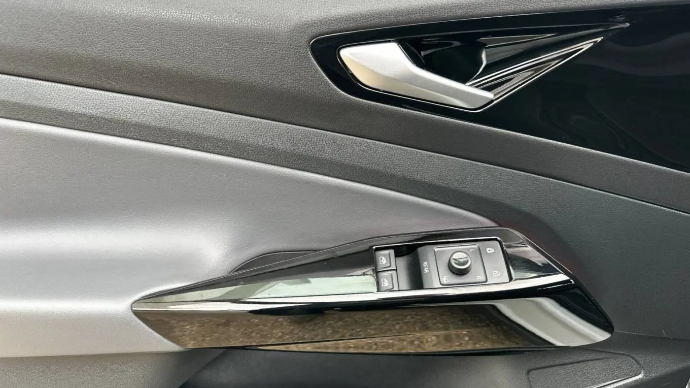 2021 Volkswagen ID.4 WVGRMPE26MP042616