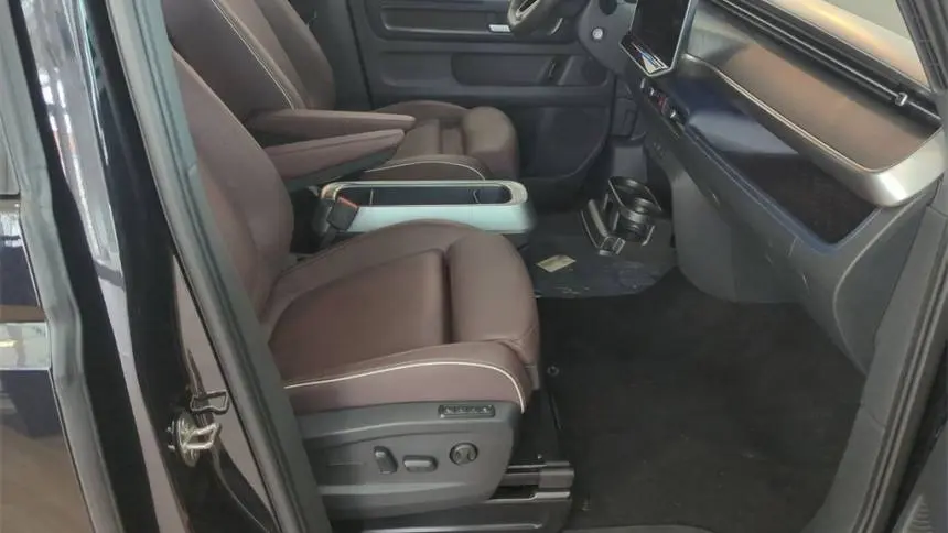 2025 Volkswagen ID.Buzz WVGAWVEB1SH017089