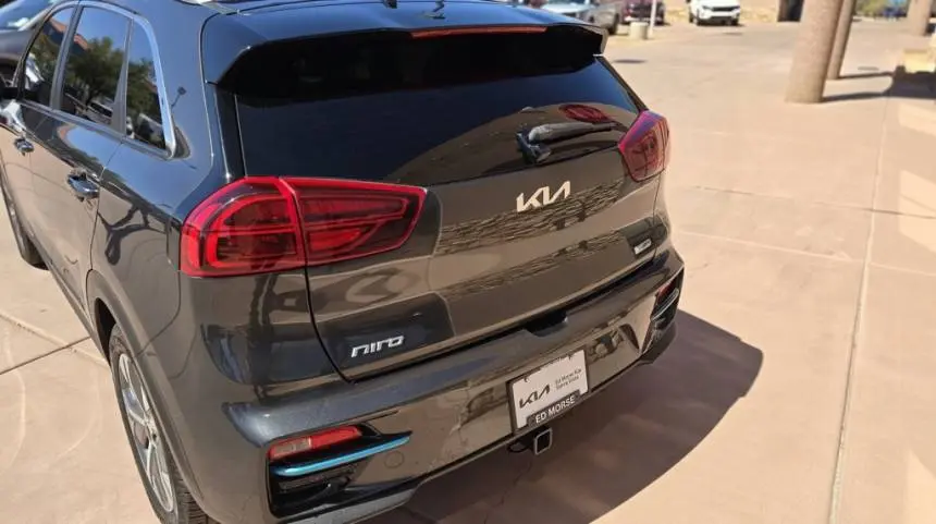 2022 Kia NIRO EV KNDCE3LG7N5136077