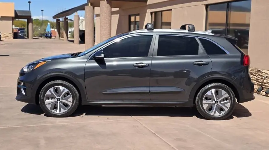2022 Kia NIRO EV KNDCE3LG7N5136077