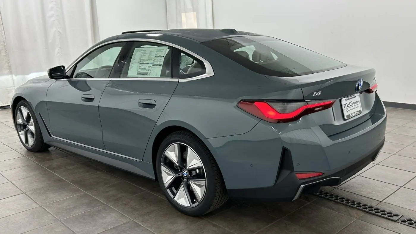 2025 BMW i4 WBY43HD07SFU83518