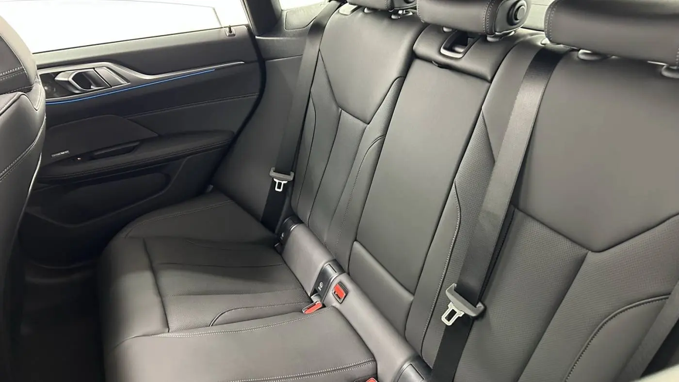 2025 BMW i4 WBY43HD00SFU86809