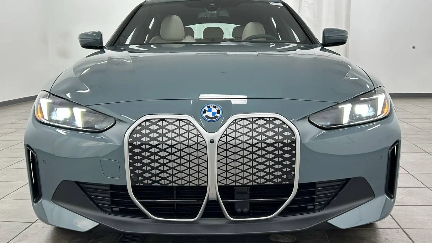 2025 BMW i4 WBY43HD07SFU83518