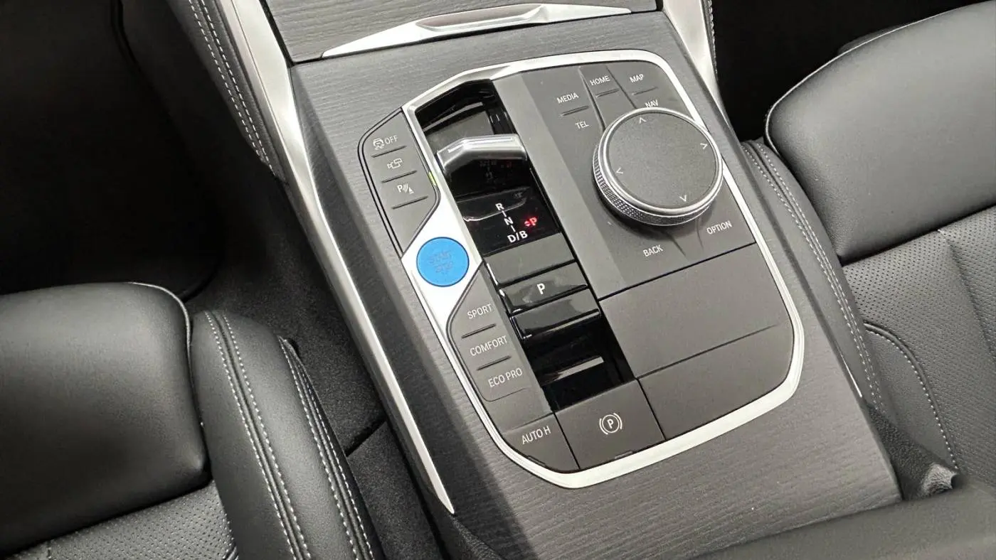 2025 BMW i4 WBY43HD00SFU86809