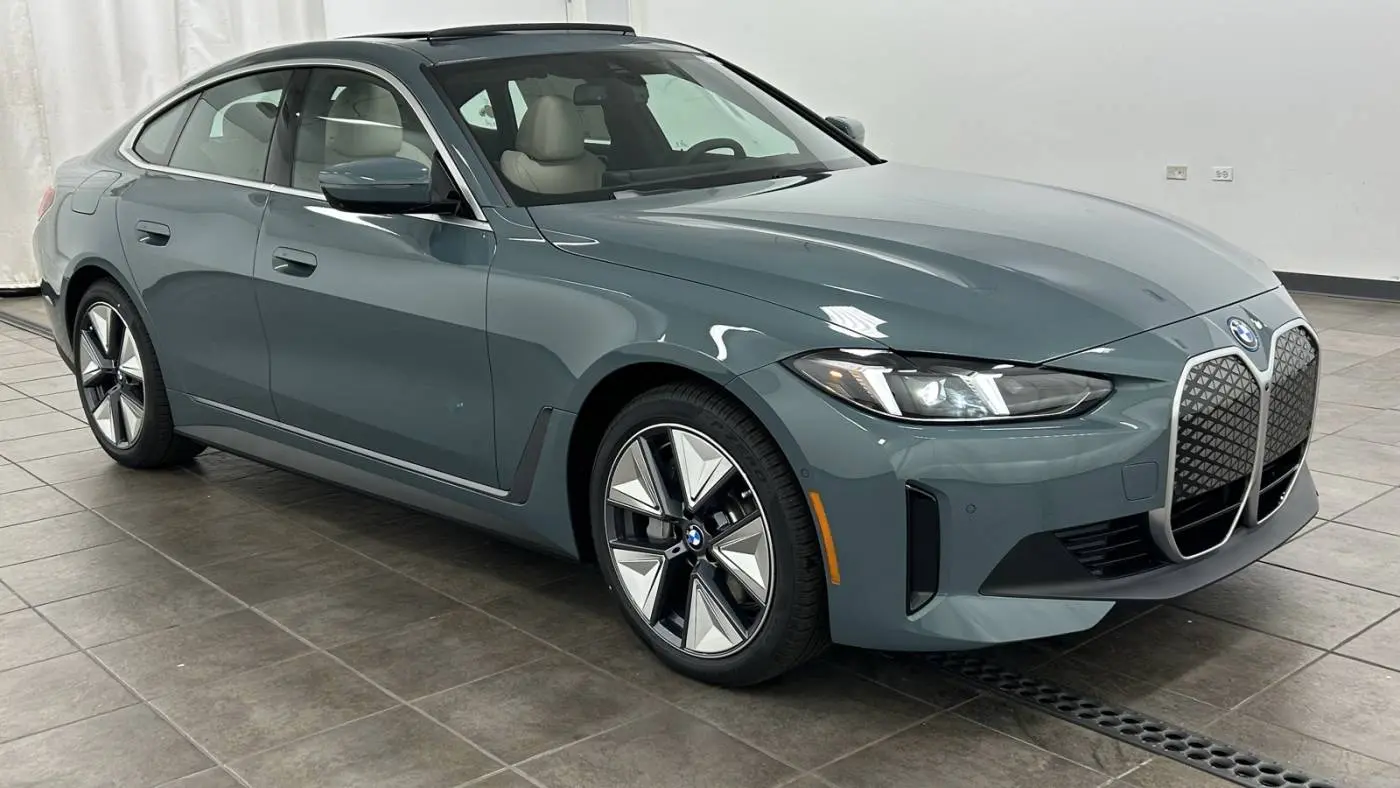 2025 BMW i4 WBY43HD07SFU83518