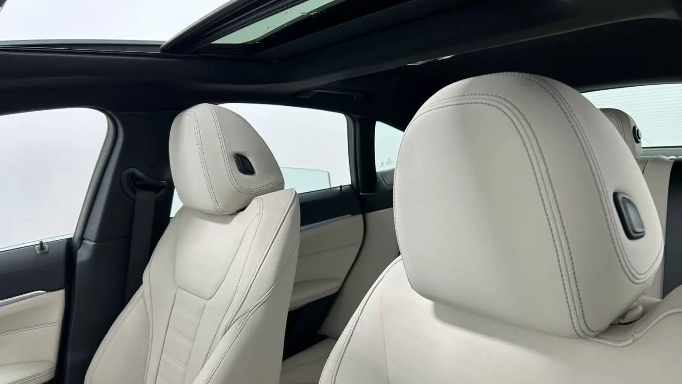 2025 BMW i4 WBY43HD07SFU83518