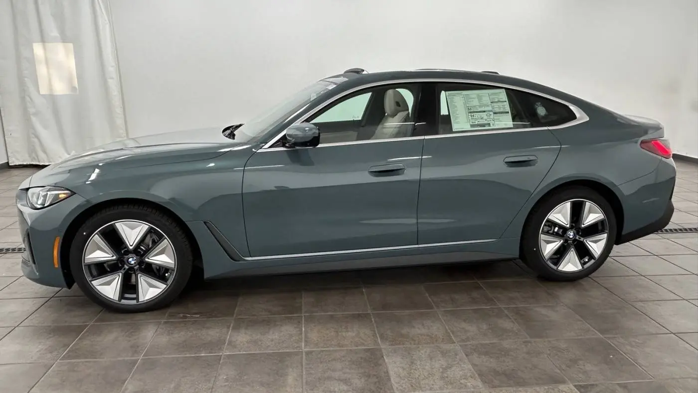2025 BMW i4 WBY43HD07SFU83518
