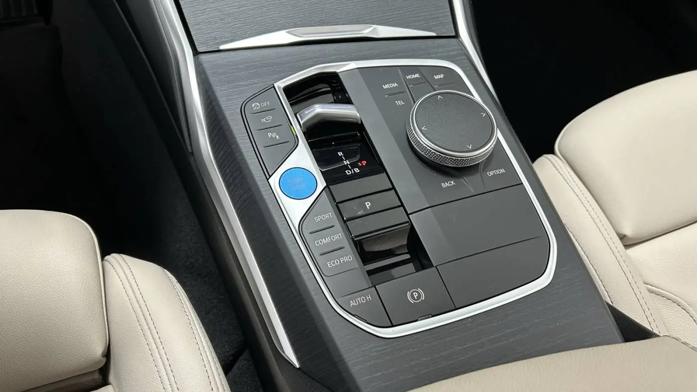 2025 BMW i4 WBY43HD07SFU83518