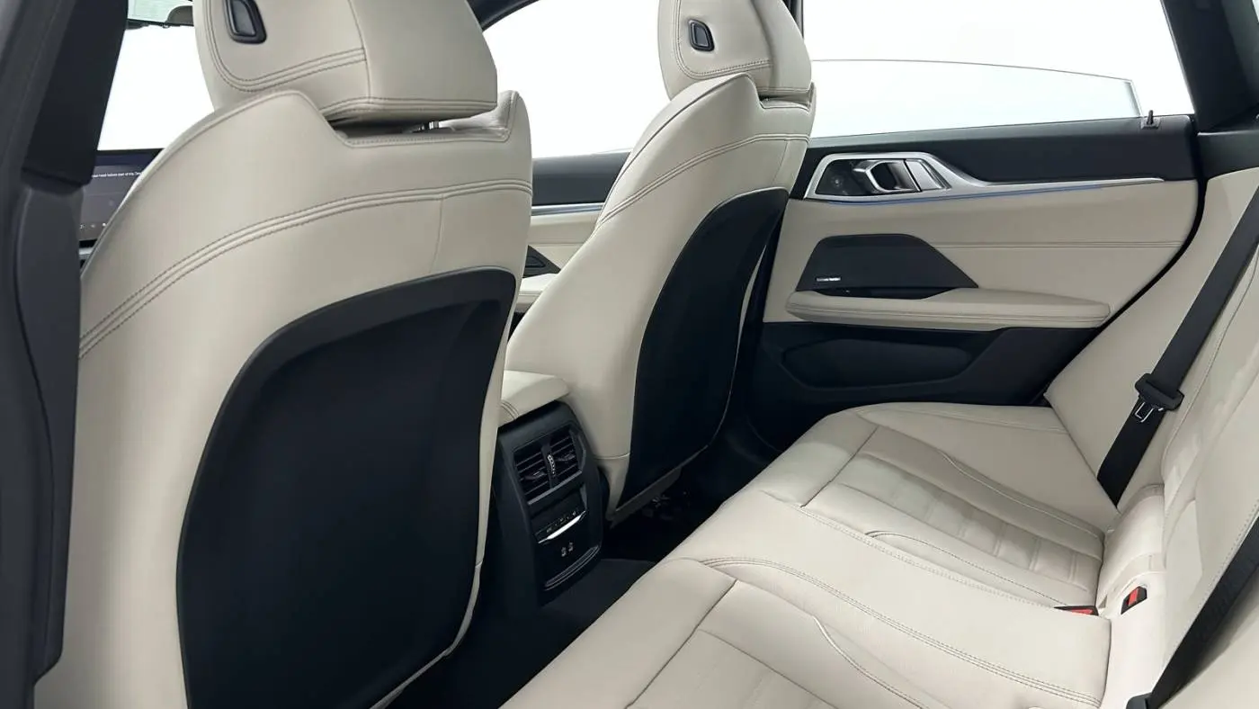 2025 BMW i4 WBY43HD07SFU83518
