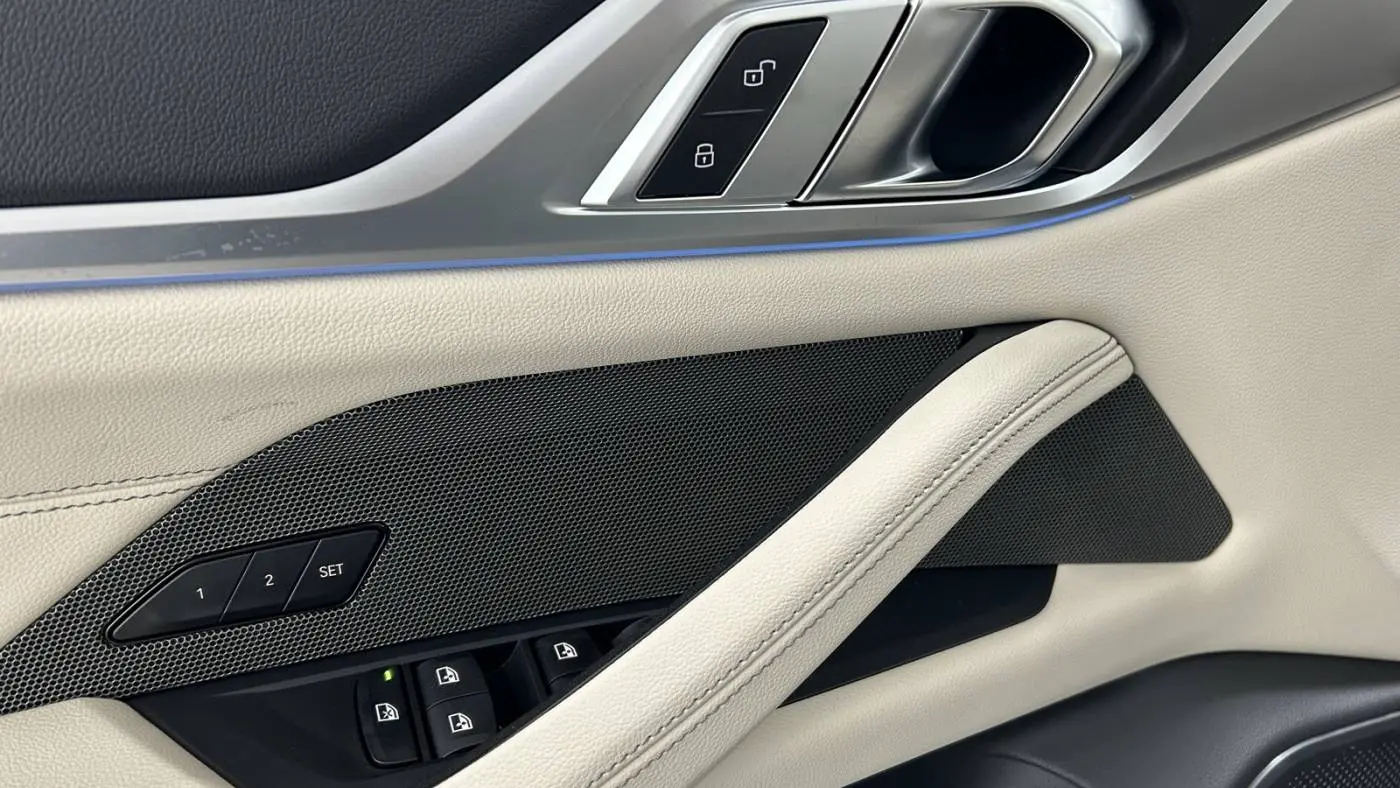 2025 BMW i4 WBY43HD07SFU83518