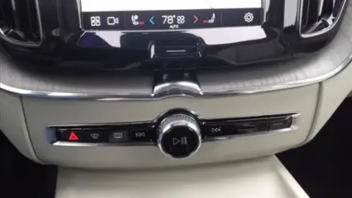2025 Volvo XC60 YV4H60RC1S1121774
