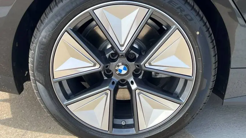 2025 BMW i4 WBY43HD0XSFU84792