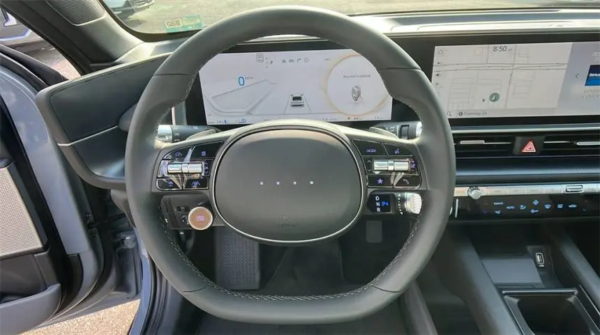 2025 Hyundai IONIQ 6 KMHM34AA1SA098052