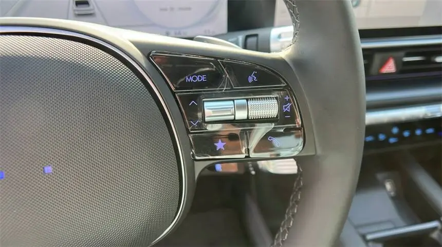 2025 Hyundai IONIQ 6 KMHM34AA1SA098052