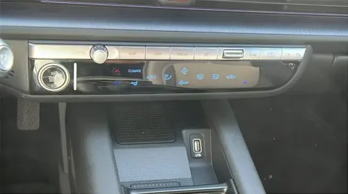 2025 Hyundai IONIQ 6 KMHM34AA1SA098052