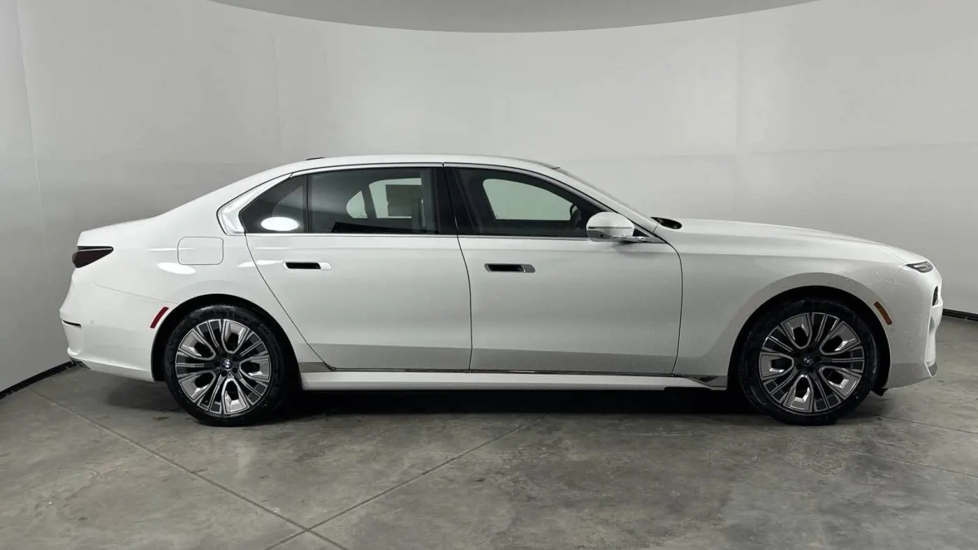 2024 BMW i7 WBY53EJ07RCR48608