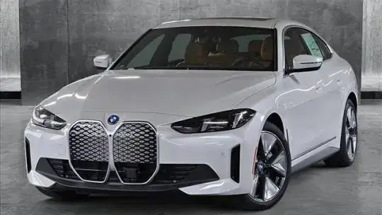 2025 BMW i4 WBY43HD08SFU82068