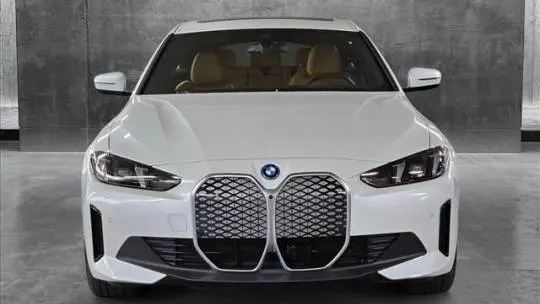 2025 BMW i4 WBY43HD08SFU82068