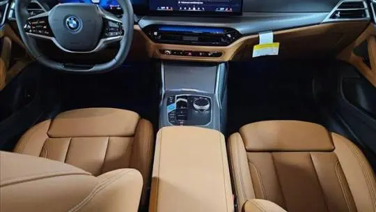 2025 BMW i4 WBY43HD08SFU82068
