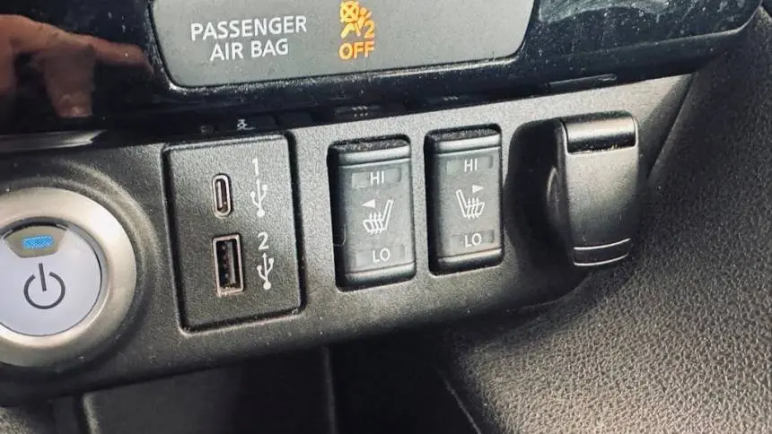2021 Nissan LEAF 1N4AZ1CV3MC555266