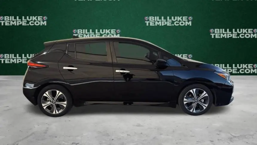 2021 Nissan LEAF 1N4AZ1CV3MC555266