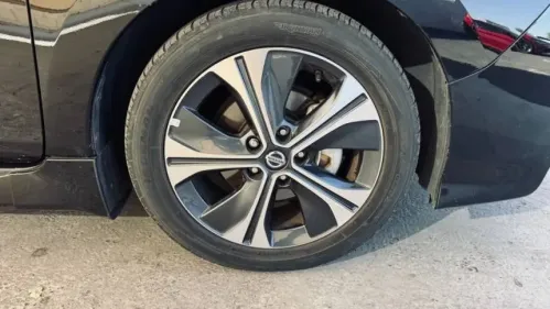 2021 Nissan LEAF 1N4AZ1CV3MC555266