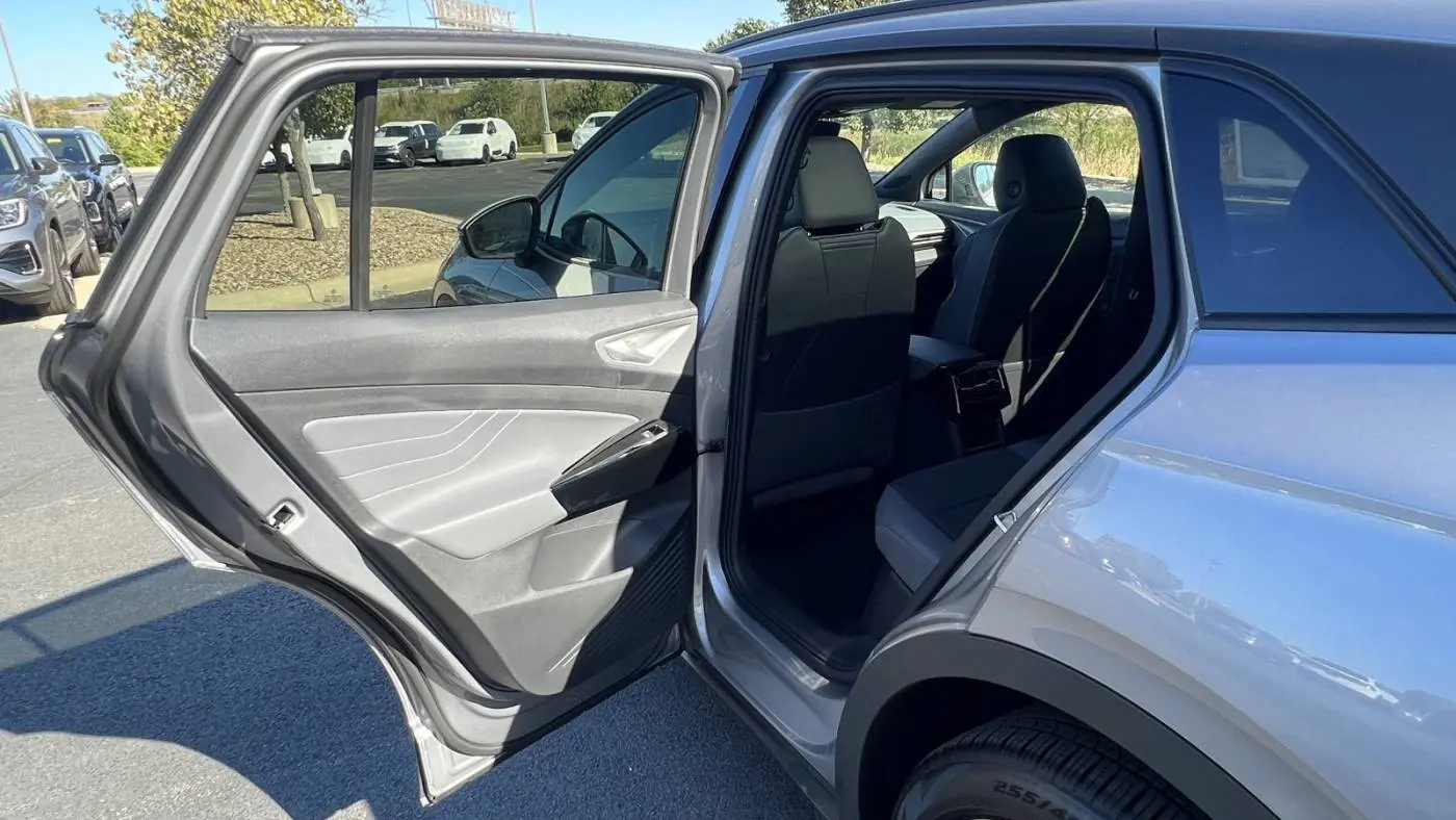 2023 Volkswagen ID.4 1V2WNPE85PC046546