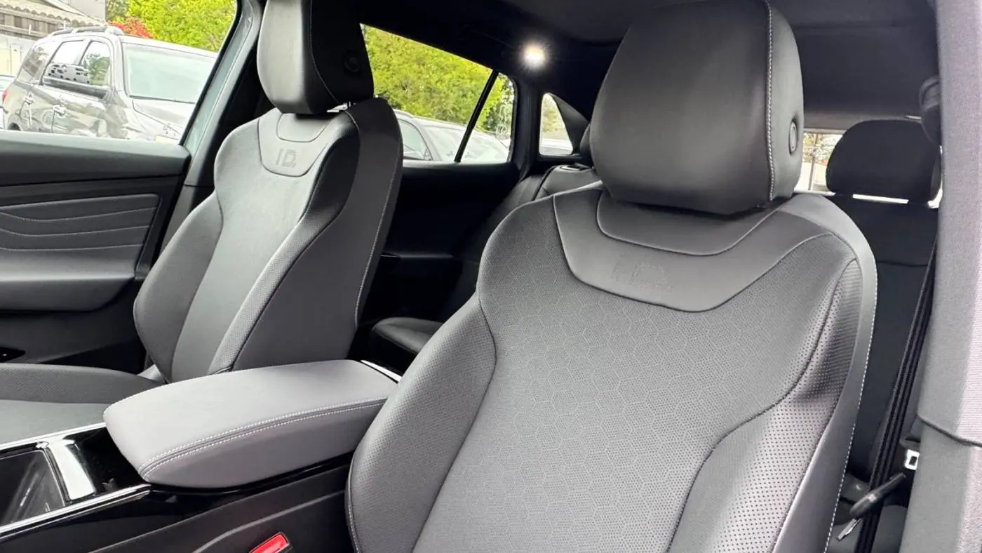 2025 Volkswagen ID.4 1V2WSPE85SC004976