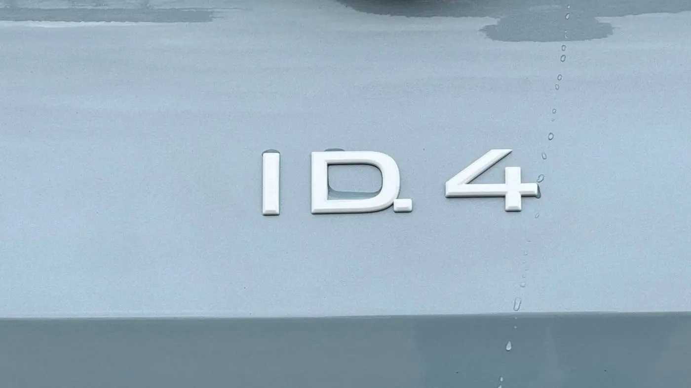 2025 Volkswagen ID.4 1V2WSPE85SC004976