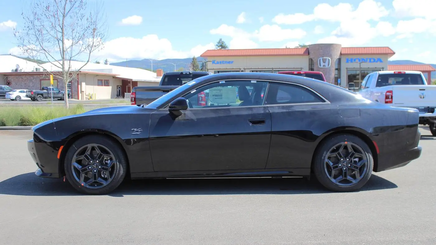2025 Dodge Charger Daytona 2C3CDBCK7SR550643