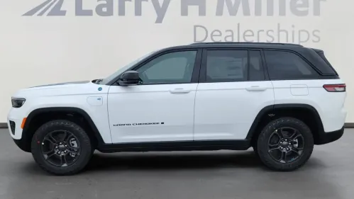 2025 Jeep Grand Cherokee 1C4RJYC63S8685313