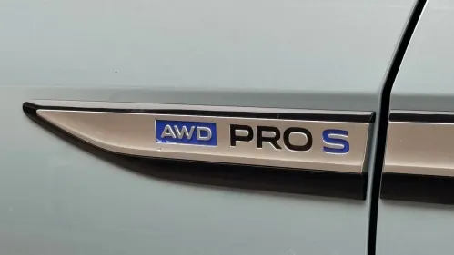 2025 Volkswagen ID.4 1V2WSPE85SC004976