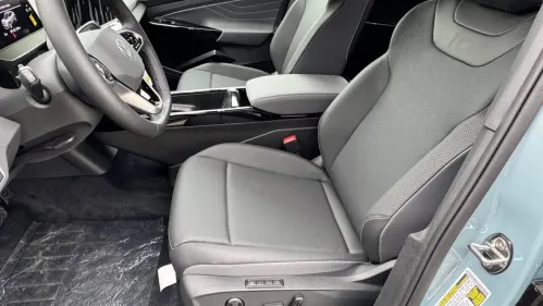 2025 Volkswagen ID.4 1V2WSPE85SC004976