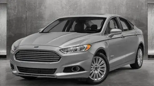 2016 Ford Fusion Energi - Images - 1