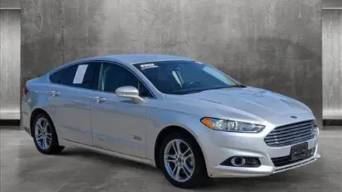 2016 Ford Fusion Energi - Images - 3