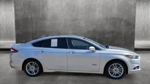2016 Ford Fusion Energi - Images - 5